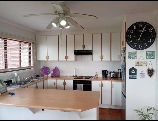 3 BEDROOM APARTMENT FOR SALE IN FREELAND PARK